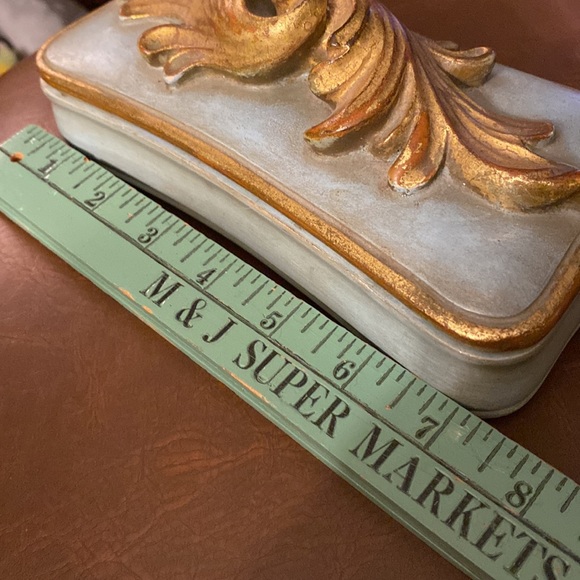 Vintage Borghese Chalkware Box - Picture 14 of 16